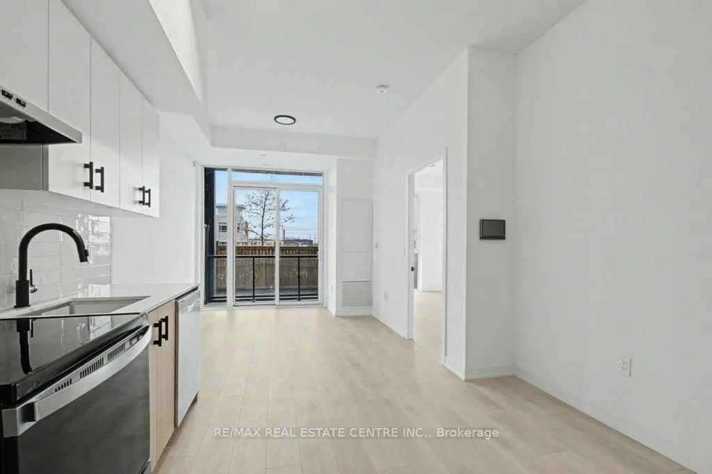 Photo 7 of Unit 124, 4878 Powers Common, Burlington, Alton — HOMEH