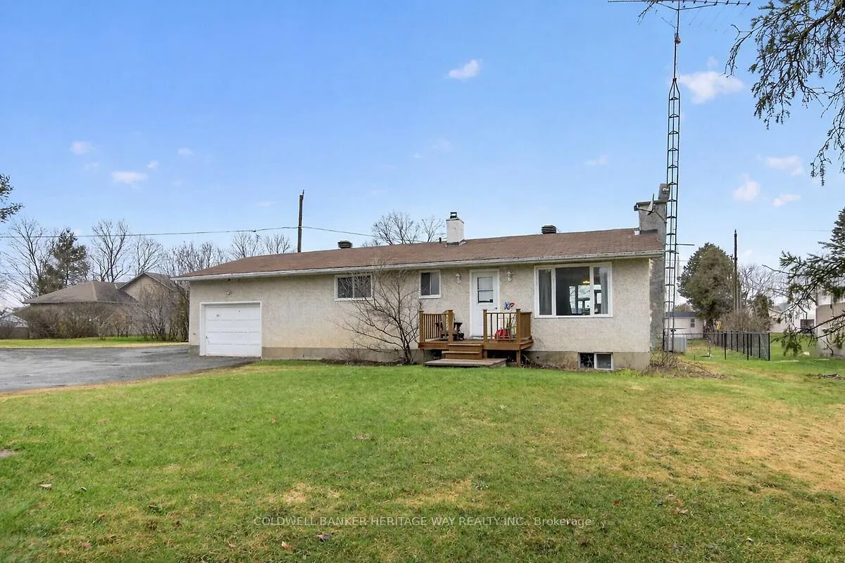 Photo 2 of 106 Munro Lane, Beckwith, Beckwith Twp — HOMEH