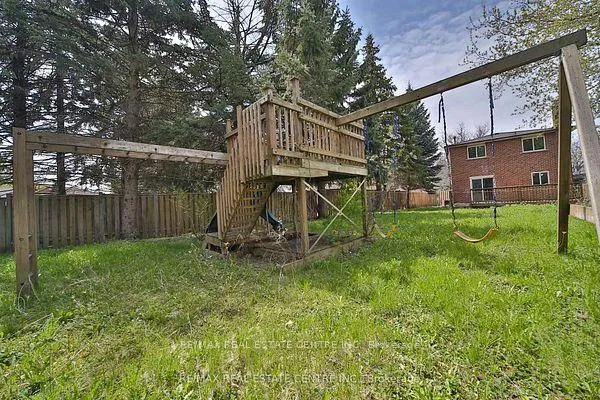 Photo 33 of 20 Mozart Crescent, Brampton, Brampton South — HOMEH
