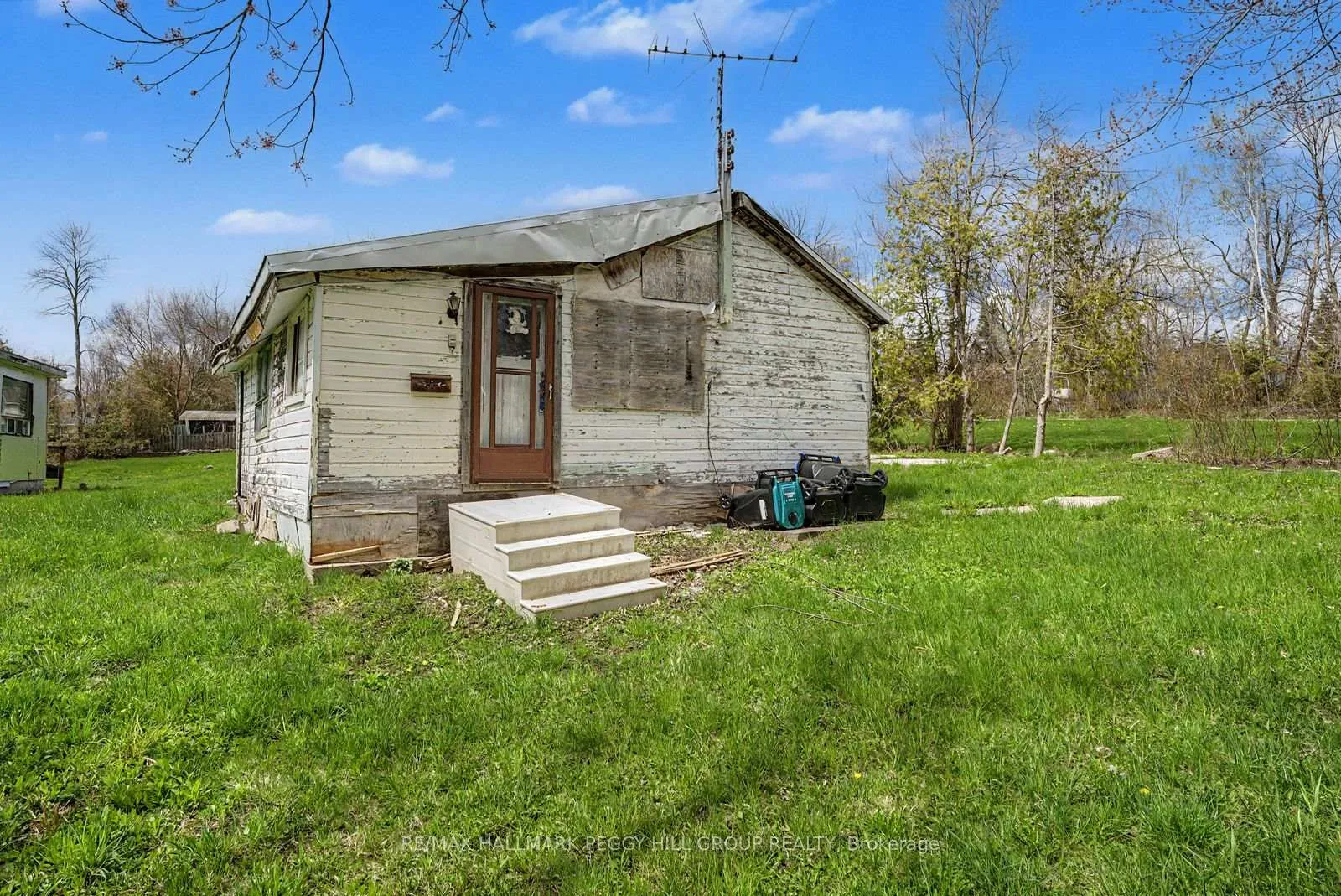 Photo 3 of 3962 Parkside Drive, Ramara, Rural Ramara — HOMEH