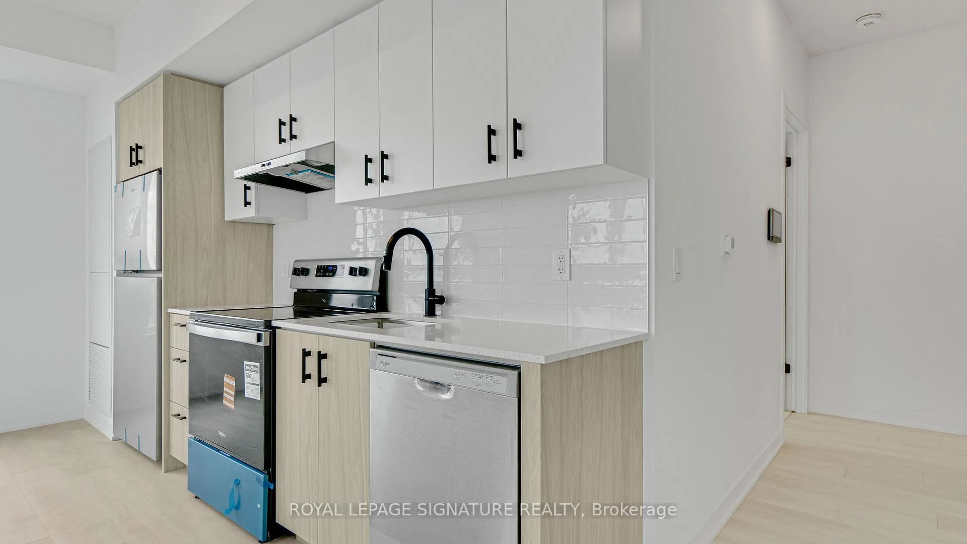 Photo 15 of Unit C1109, 4878 Powers Common, Burlington, Alton — HOMEH