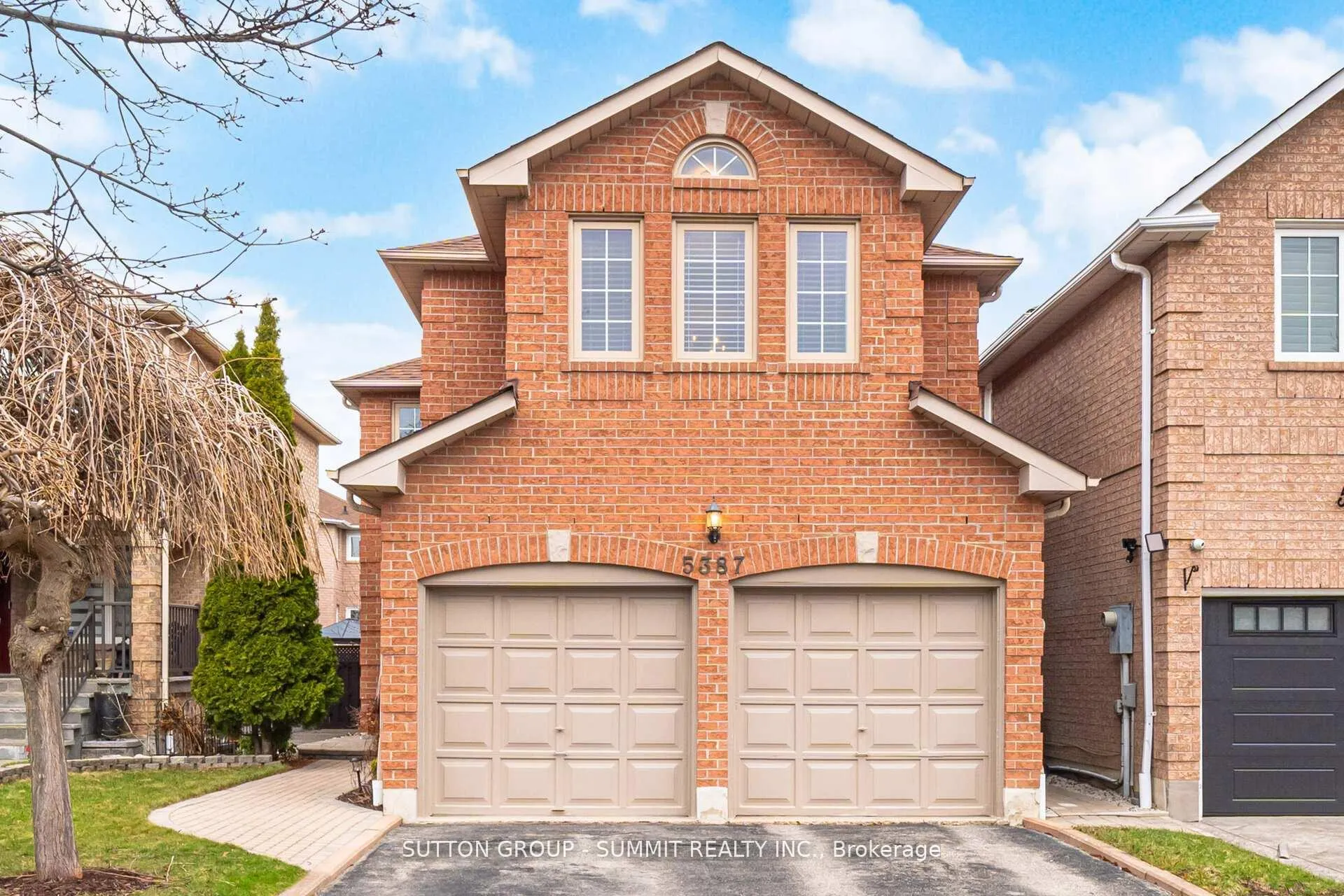 Front of 5387 Flatford Road