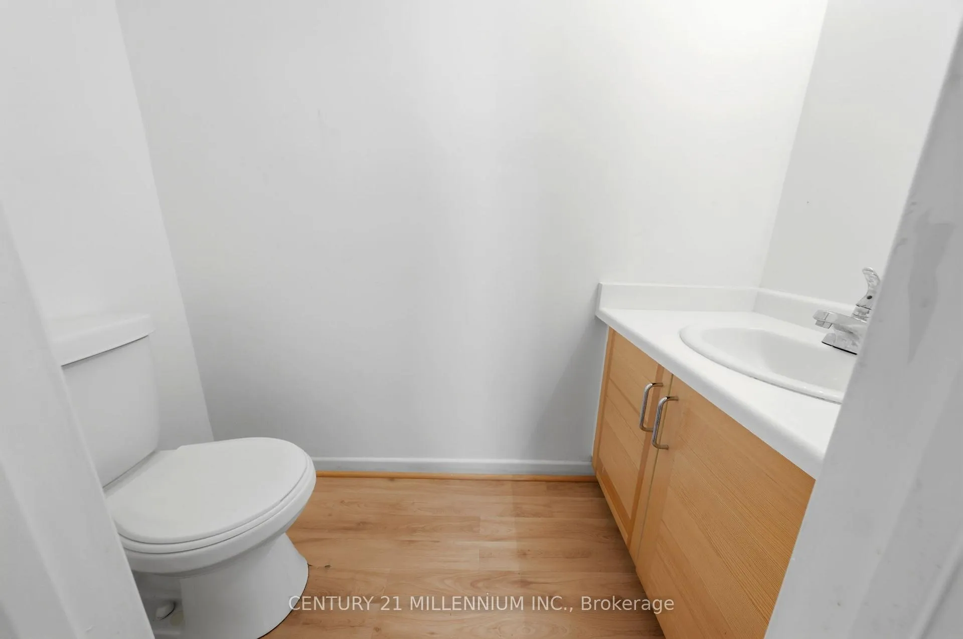 Photo 14 of 30 Milford Crescent, Brampton, Central Park — HOMEH
