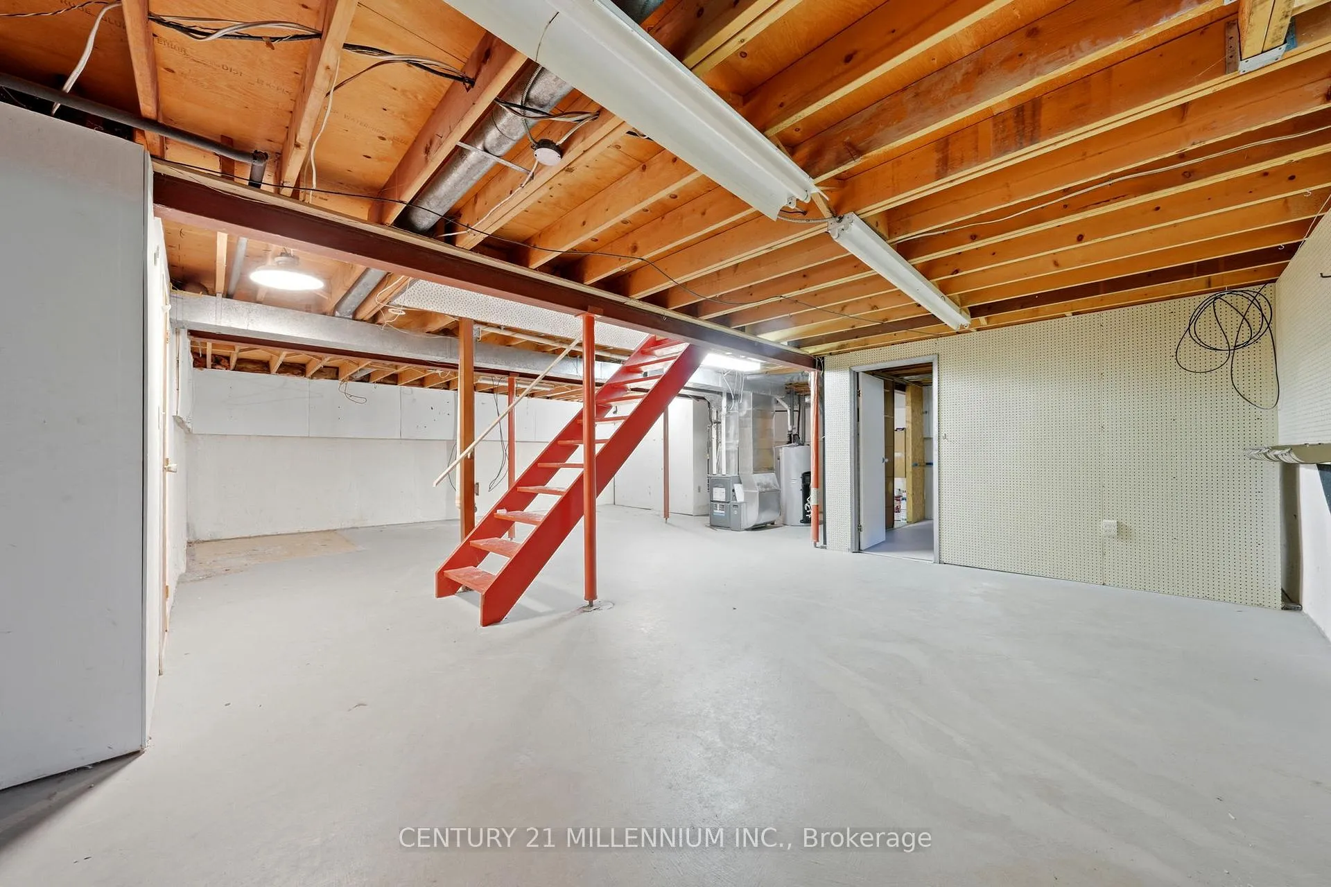 Photo 22 of 30 Milford Crescent, Brampton, Central Park — HOMEH