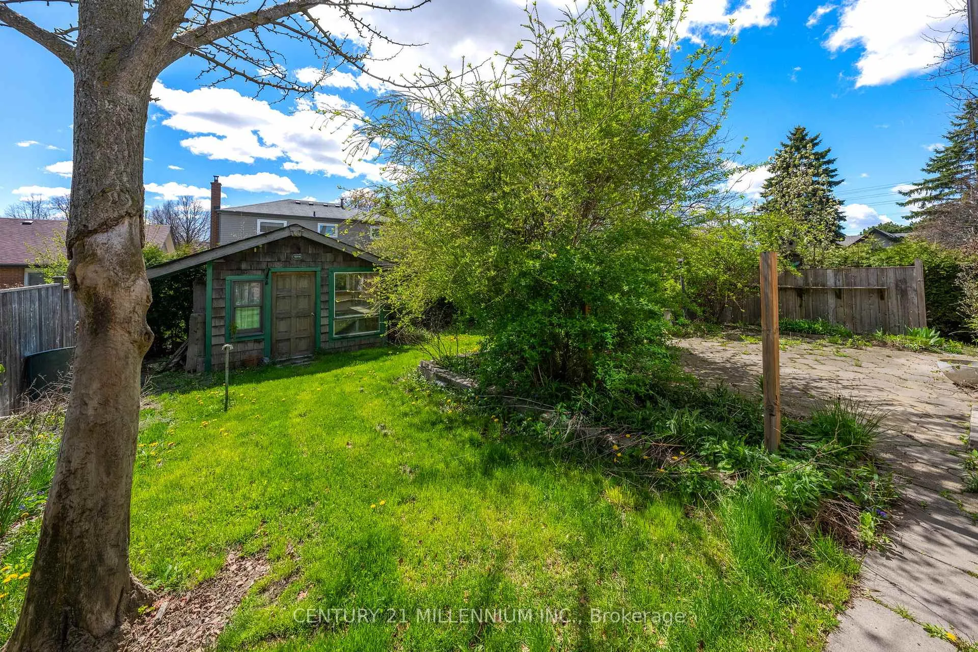 Photo 25 of 30 Milford Crescent, Brampton, Central Park — HOMEH