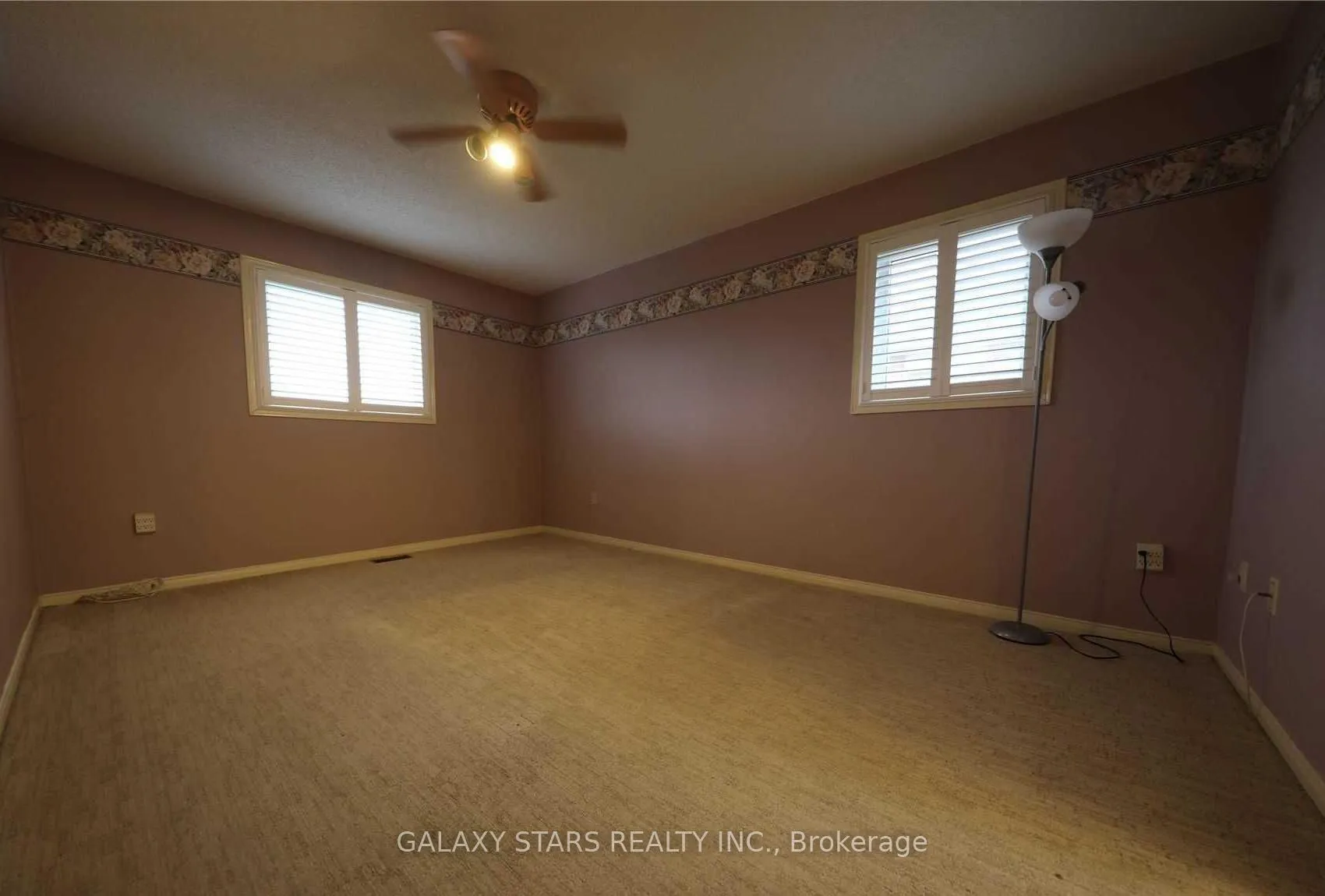 Photo 14 of 28 Eric Clarke Drive, Whitby, Rolling Acres — HOMEH