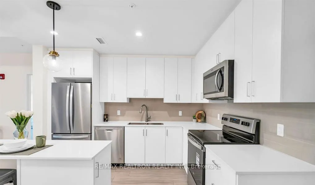 Photo 3 of Unit 309, 121 Mary Street, Clearview, Creemore — HOMEH