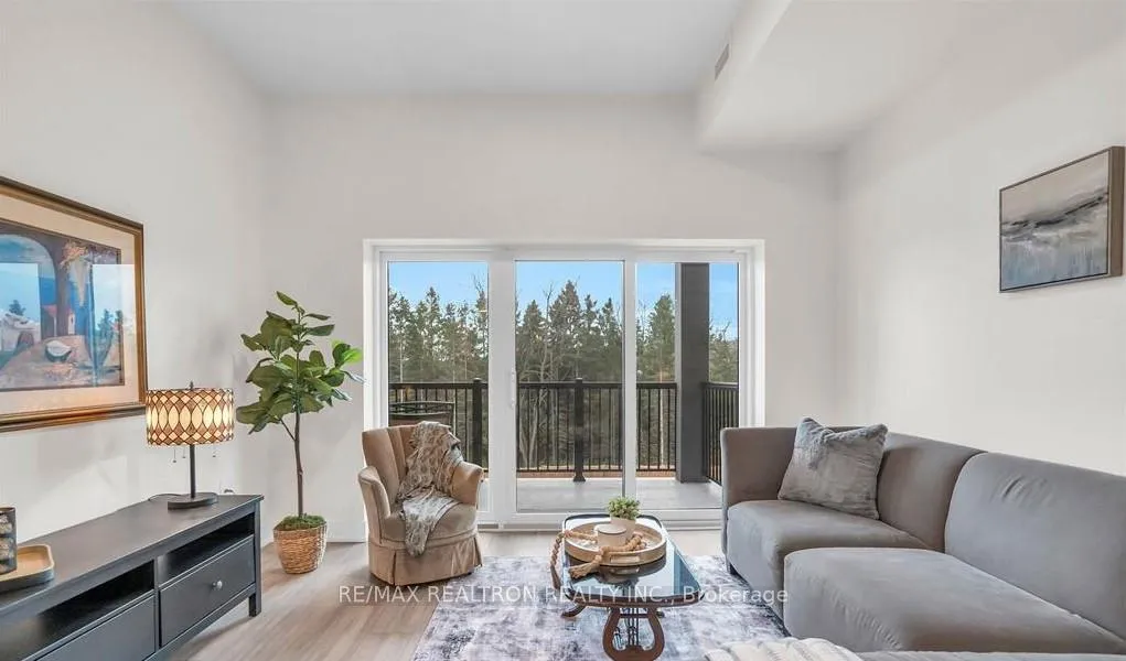 Photo 6 of Unit 309, 121 Mary Street, Clearview, Creemore — HOMEH