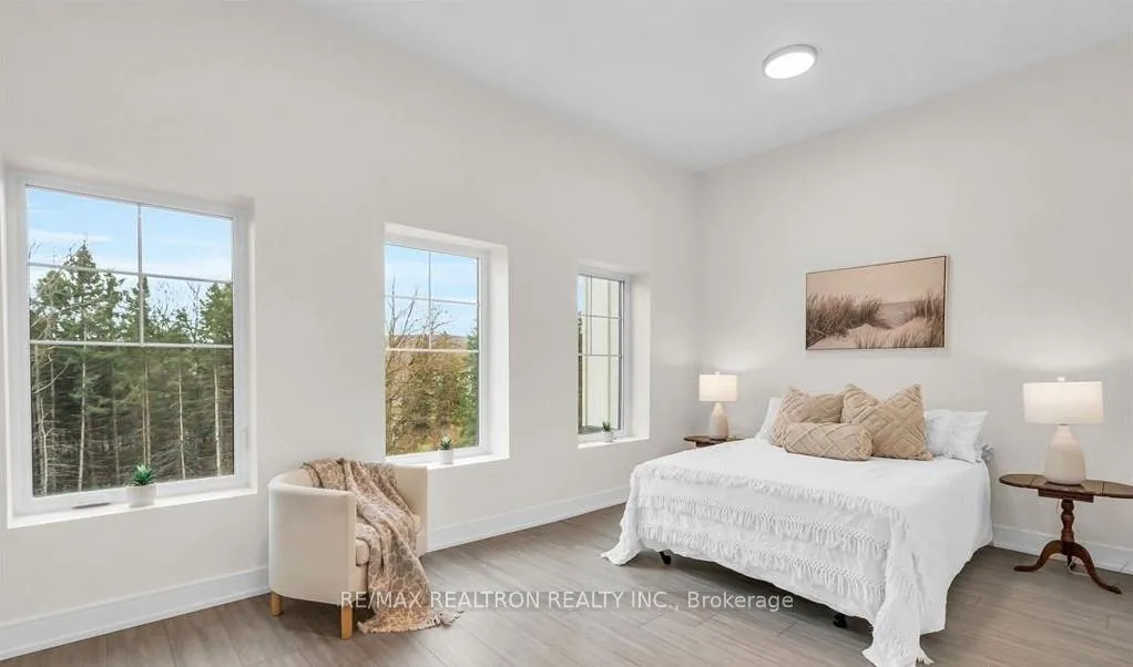 Photo 7 of Unit 309, 121 Mary Street, Clearview, Creemore — HOMEH