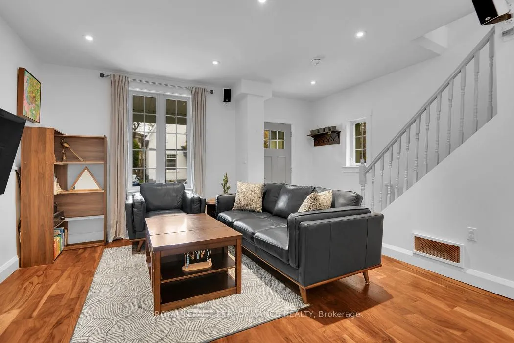 Photo 4 of 19 Windsor Avenue, Ottawa, Old Ottawa South/Rideau Gardens — HOMEH