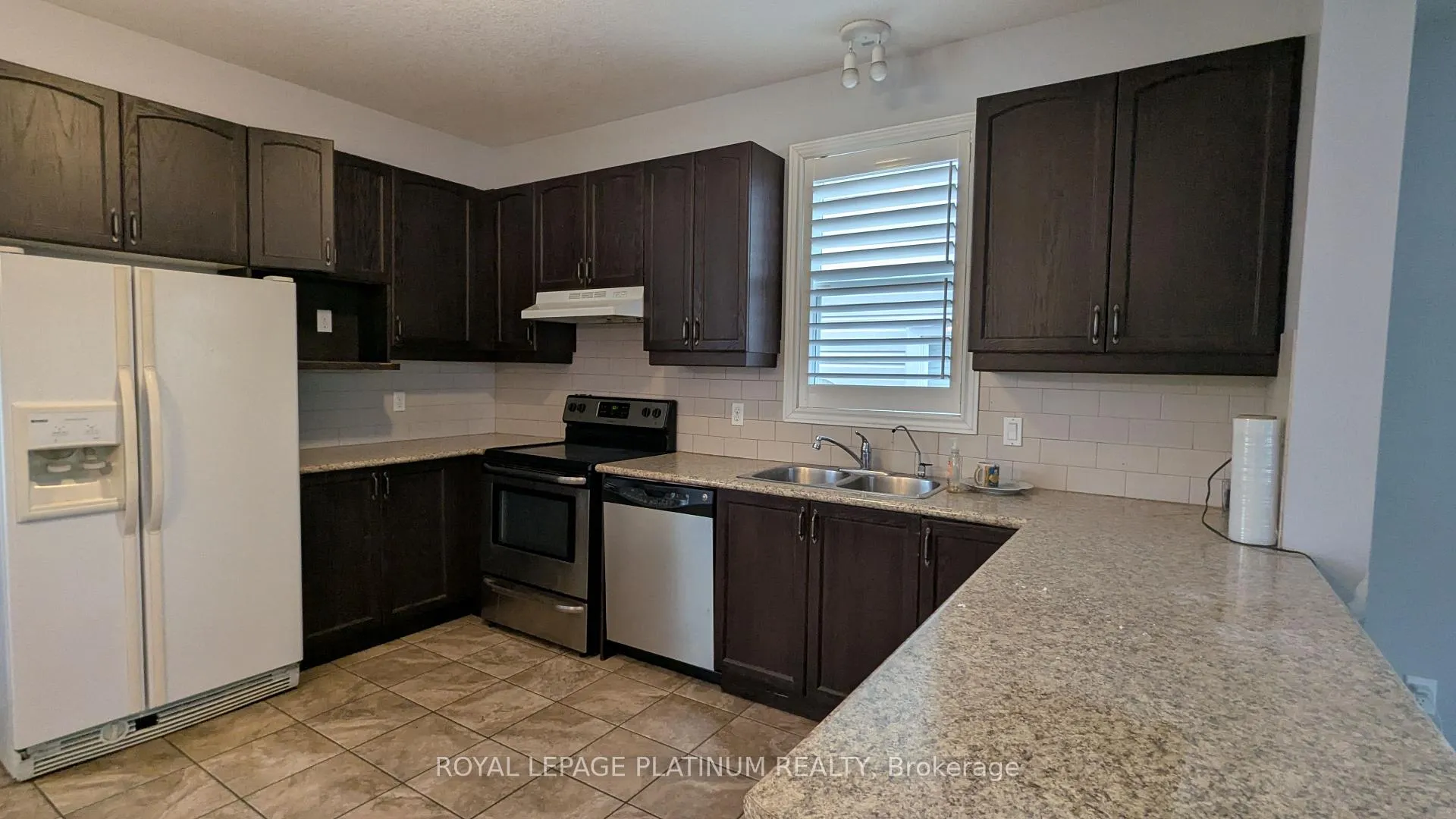 Photo 9 of 669 Zermatt Drive, Waterloo, Clair Hills — HOMEH