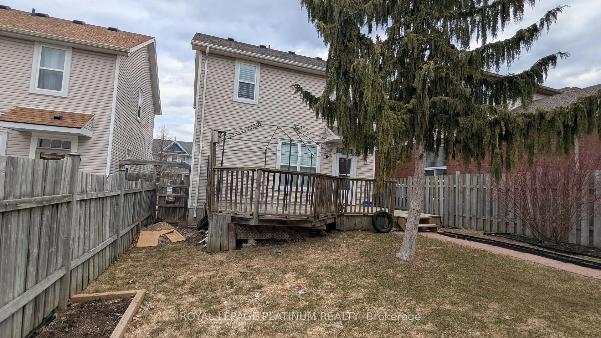 Photo 19 of 669 Zermatt Drive, Waterloo, Clair Hills — HOMEH