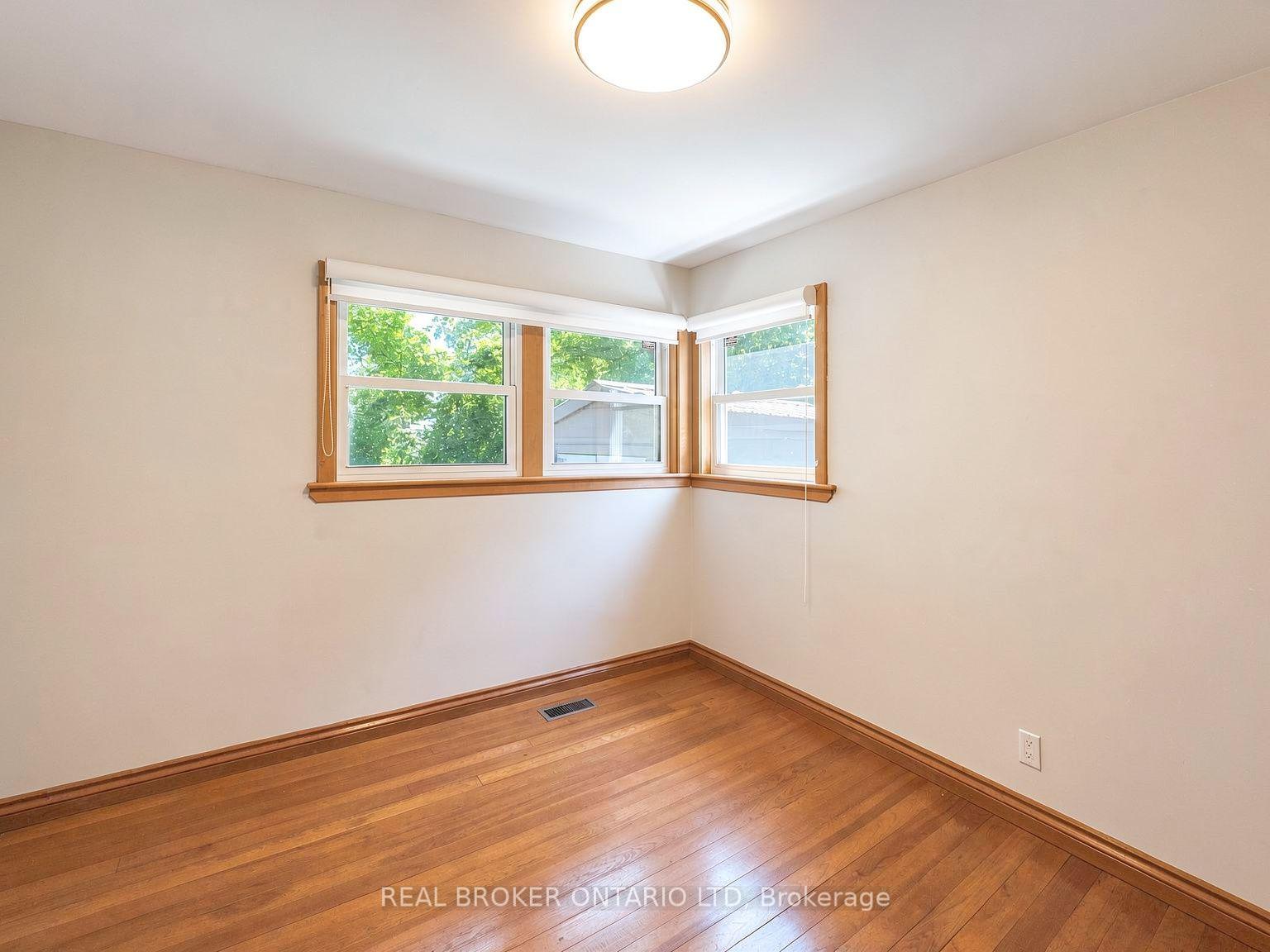 Photo 16 of 1863 Herbert Avenue, London, East H — HOMEH