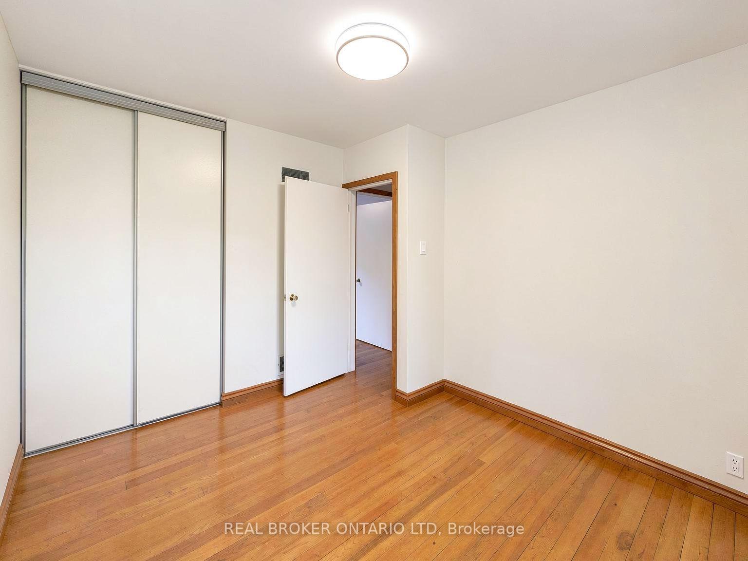 Photo 17 of 1863 Herbert Avenue, London, East H — HOMEH