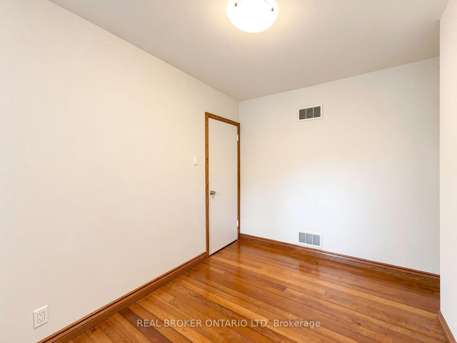 Photo 19 of 1863 Herbert Avenue, London, East H — HOMEH