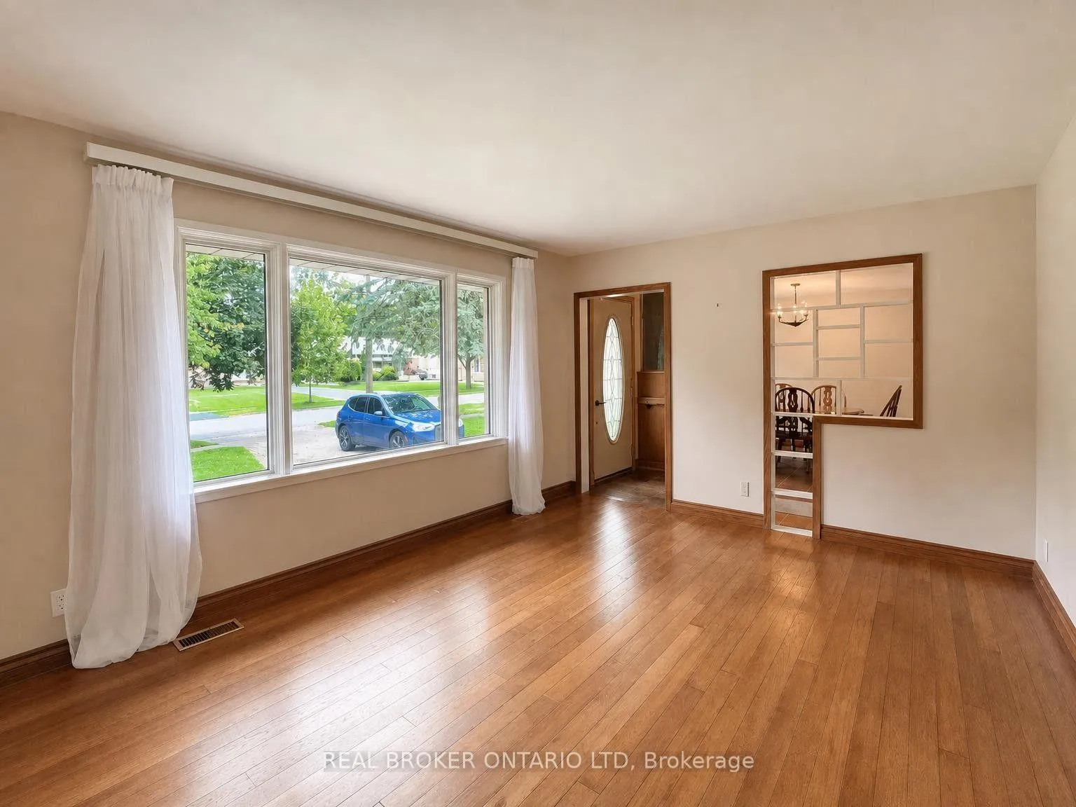 Photo 12 of 1863 Herbert Avenue, London, East H — HOMEH