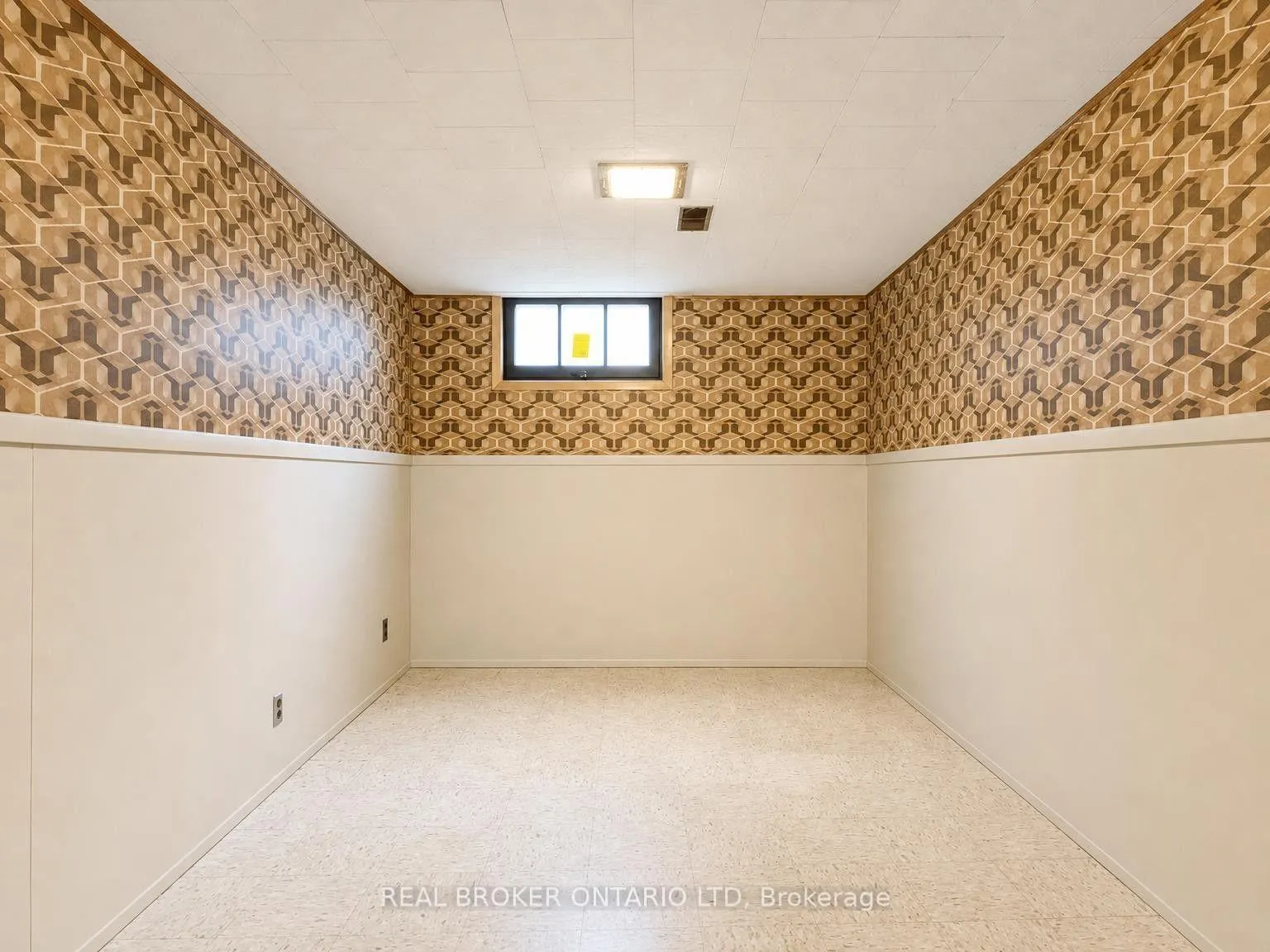 Photo 22 of 1863 Herbert Avenue, London, East H — HOMEH