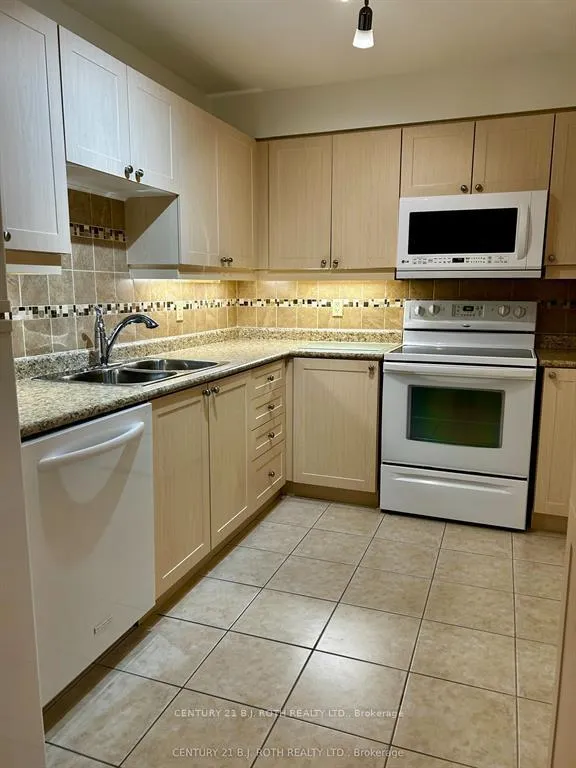 Photo 8 of Unit 203, 500 Mapleview Drive W, Barrie, Holly — HOMEH