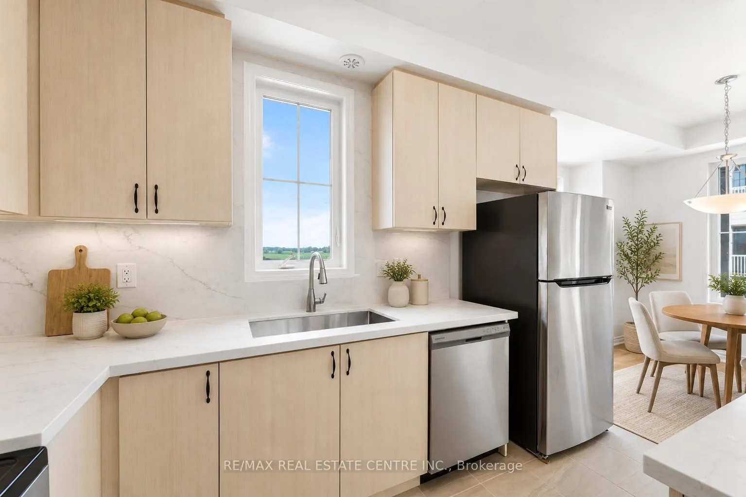 Photo 4 of Unit 67, 1317 Leriche Way S, Milton, Bowes — HOMEH