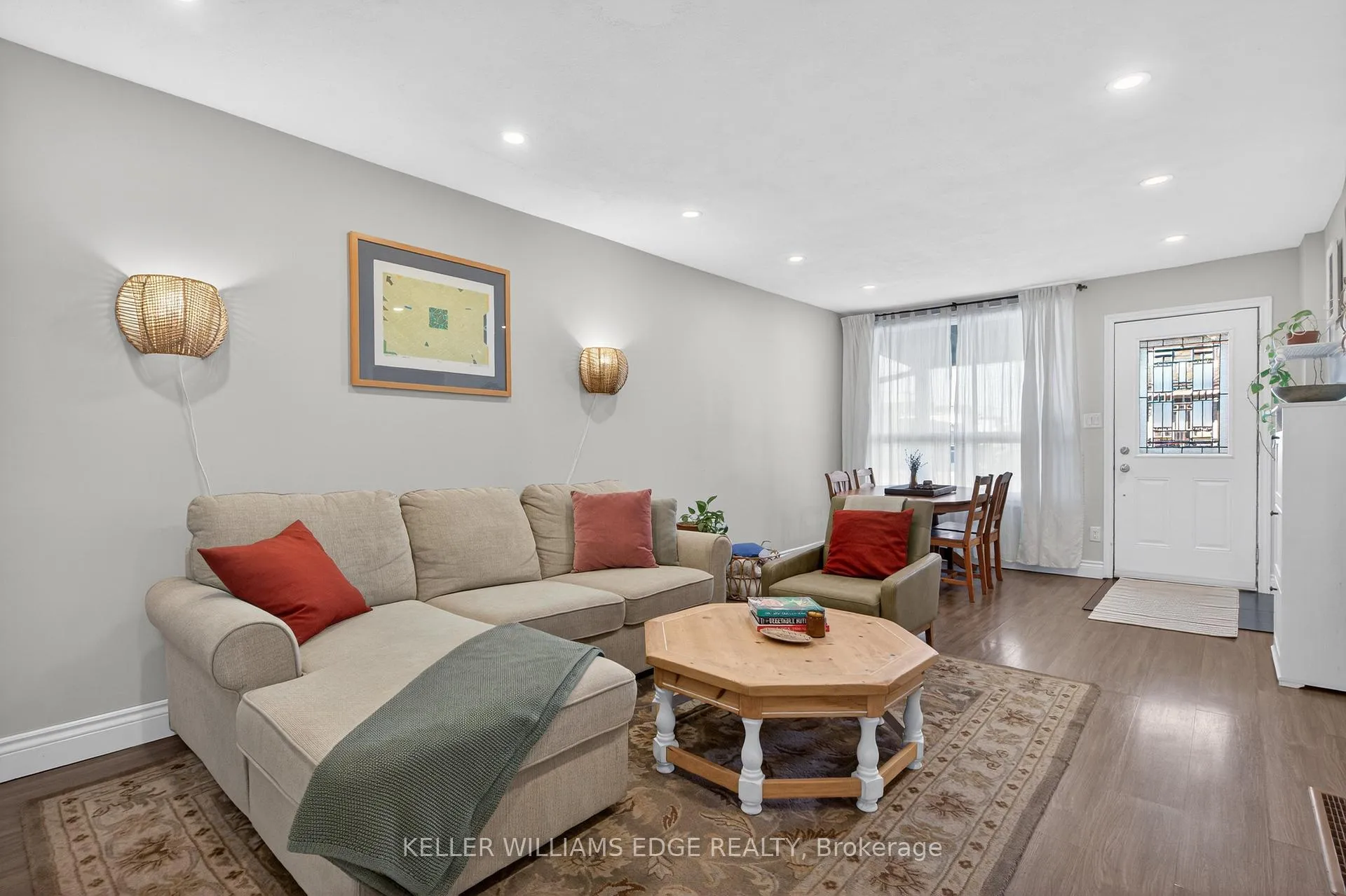 Photo 6 of 262 Britannia Avenue, Hamilton, Homeside — HOMEH