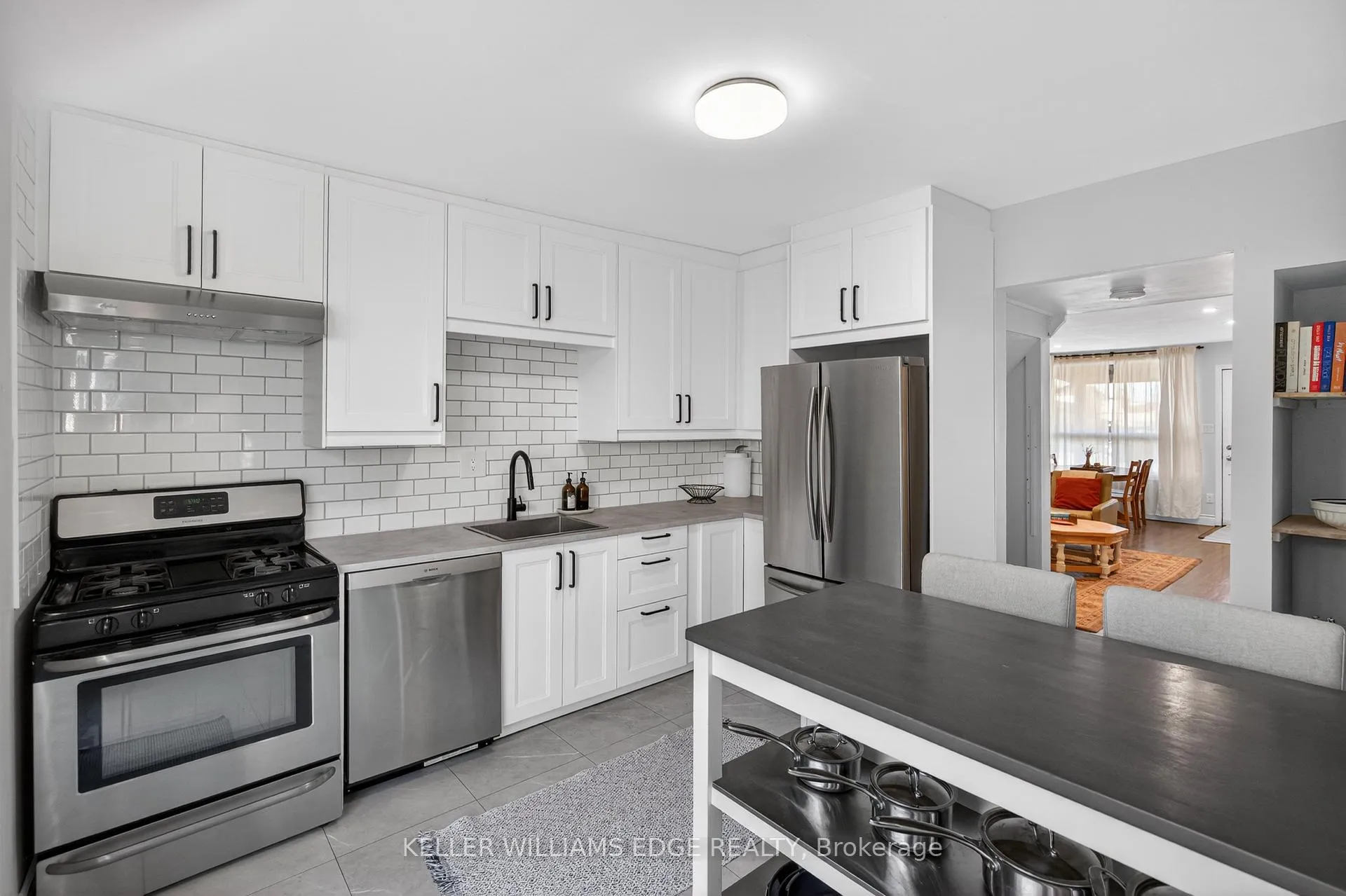 Photo 9 of 262 Britannia Avenue, Hamilton, Homeside — HOMEH