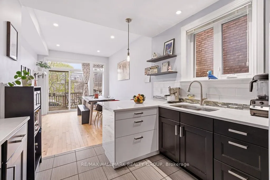 Photo 12 of 81 Anderson Street, Ottawa, West Centre Town — HOMEH
