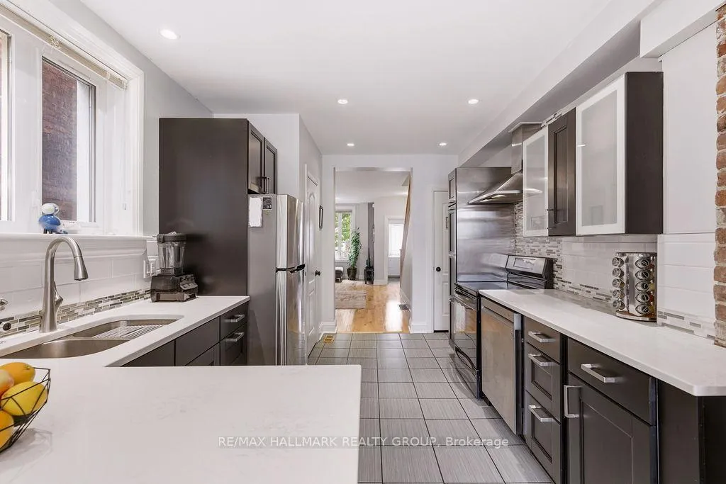 Photo 13 of 81 Anderson Street, Ottawa, West Centre Town — HOMEH