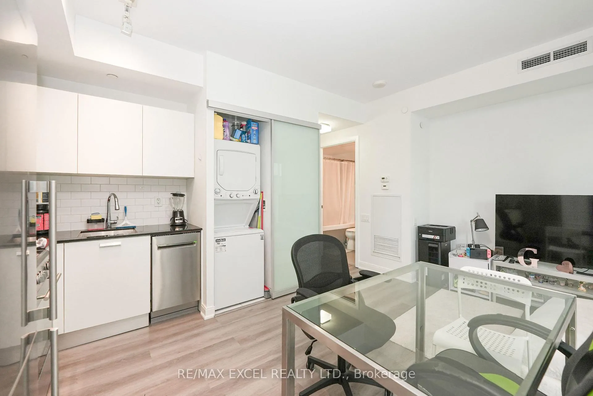 Photo 9 of Unit 510, 42 Charles Street E, Toronto, Church-Yonge Corridor — HOMEH