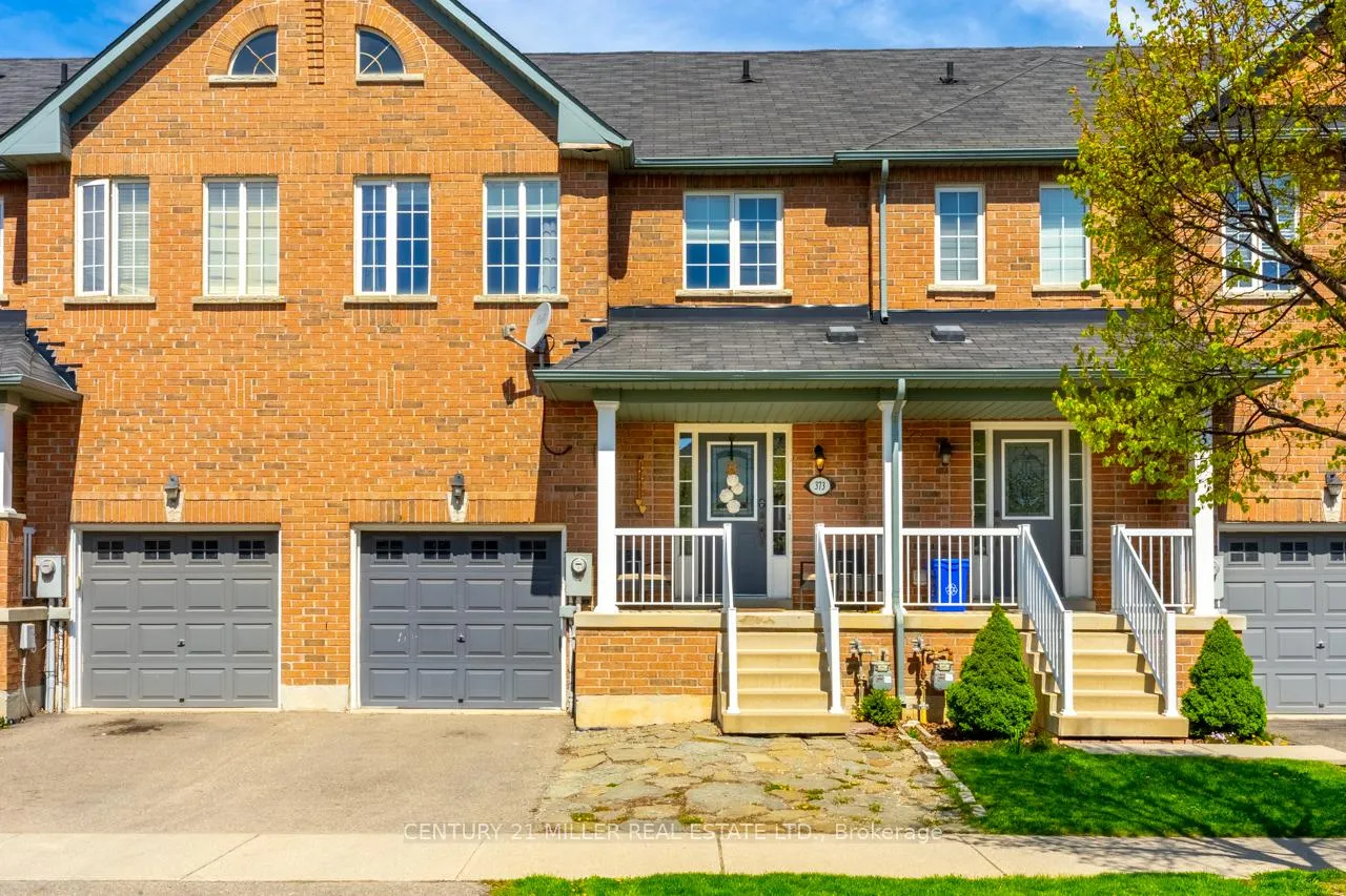 Photo 2 of 373 Bussel Crescent, Milton, Clarke — HOMEH