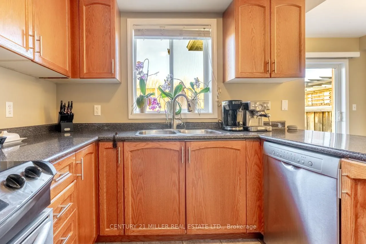 Photo 11 of 373 Bussel Crescent, Milton, Clarke — HOMEH