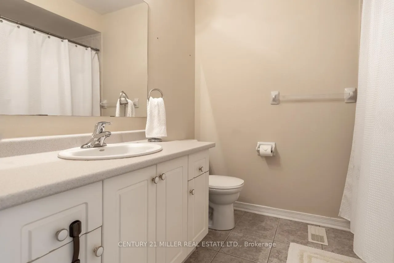 Photo 18 of 373 Bussel Crescent, Milton, Clarke — HOMEH