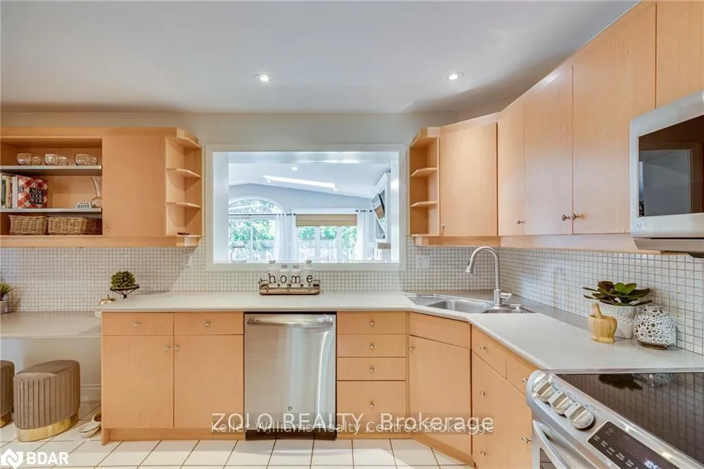 Photo 12 of 198 White Pines Drive, Burlington, Appleby — HOMEH