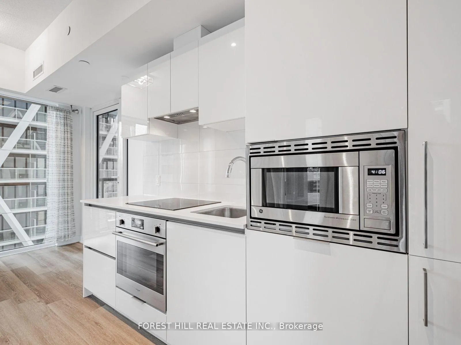 Photo 8 of Unit 1104, 238 Simcoe Street, Toronto, Kensington-Chinatown — HOMEH