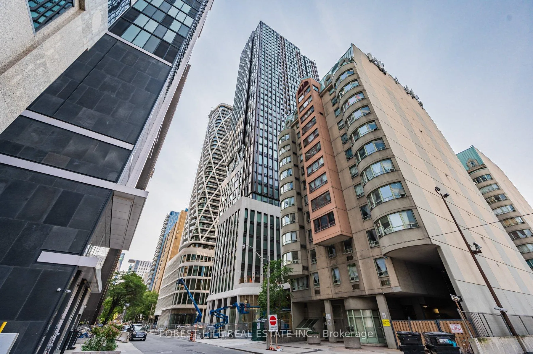 Photo 22 of Unit 1104, 238 Simcoe Street, Toronto, Kensington-Chinatown — HOMEH