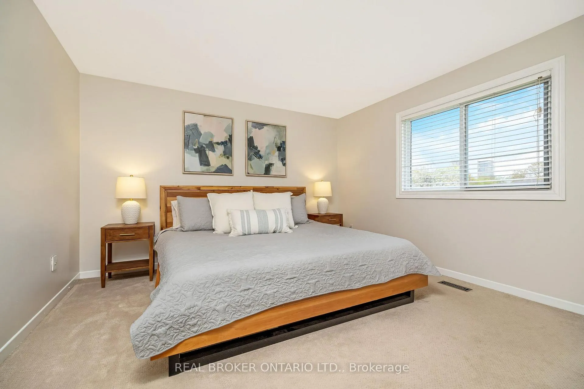 Photo 18 of 752 Mackenzie Drive, Milton, Dorset Park — HOMEH