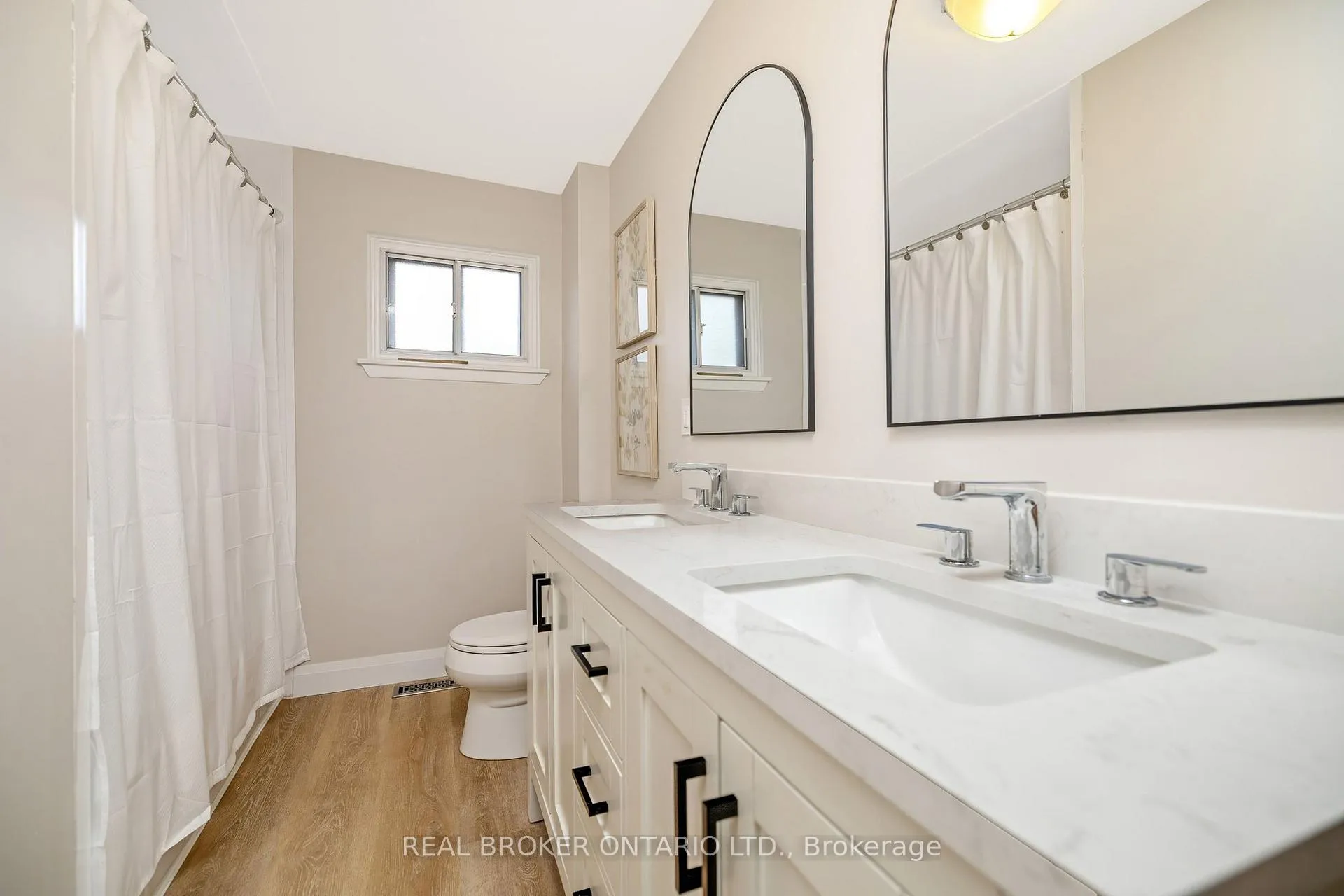 Photo 21 of 752 Mackenzie Drive, Milton, Dorset Park — HOMEH