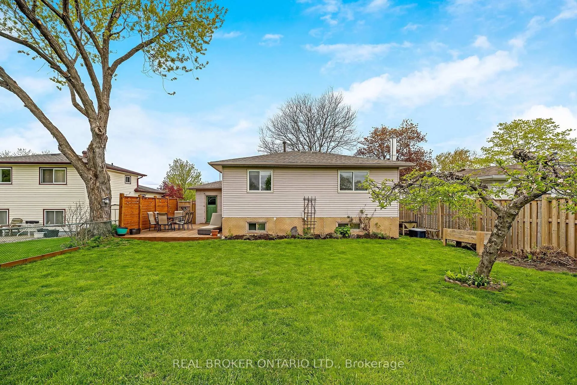 Photo 32 of 752 Mackenzie Drive, Milton, Dorset Park — HOMEH