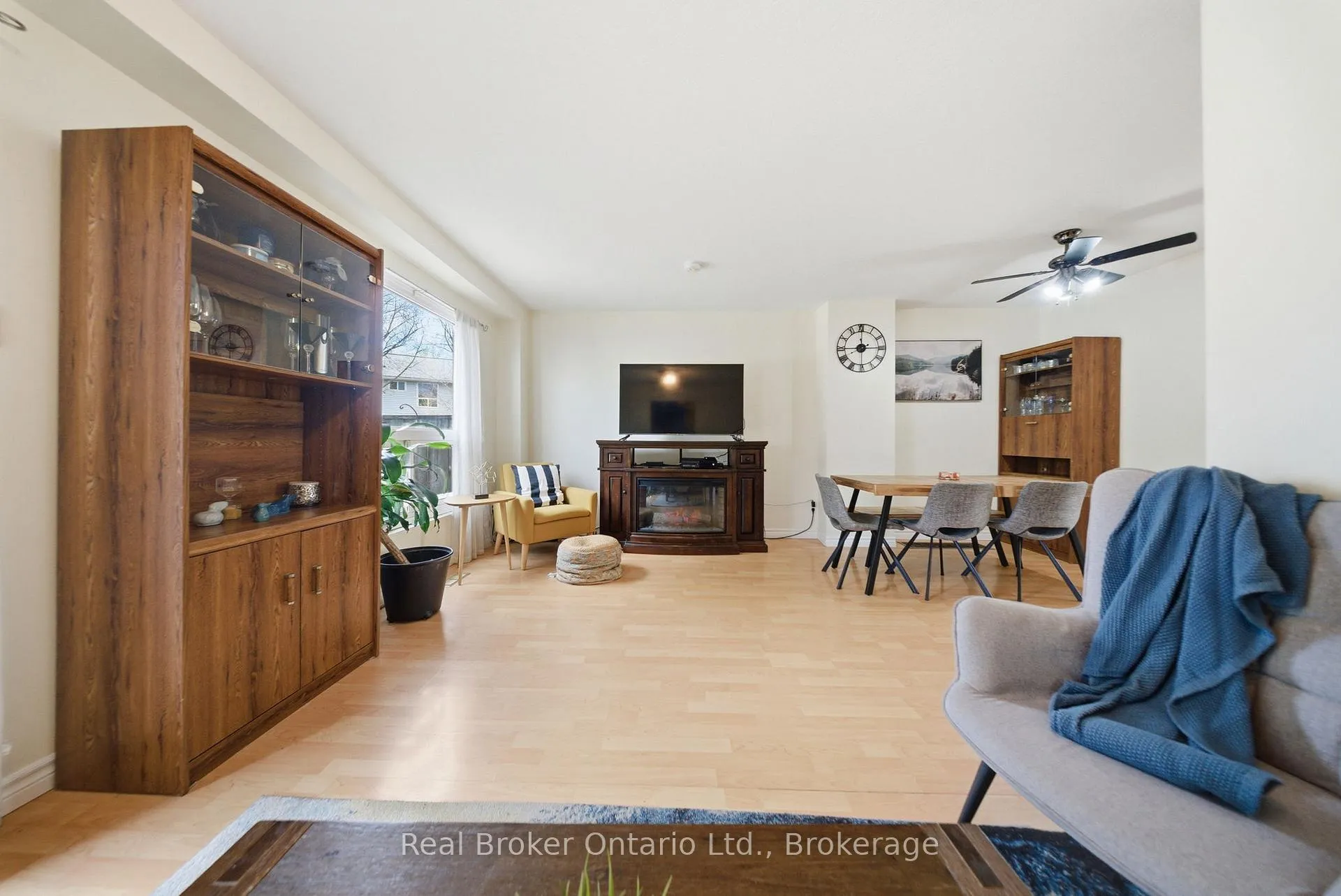 Photo 10 of Unit 41, 32 Mowat Boulevard, Kitchener, Meinzinger — HOMEH