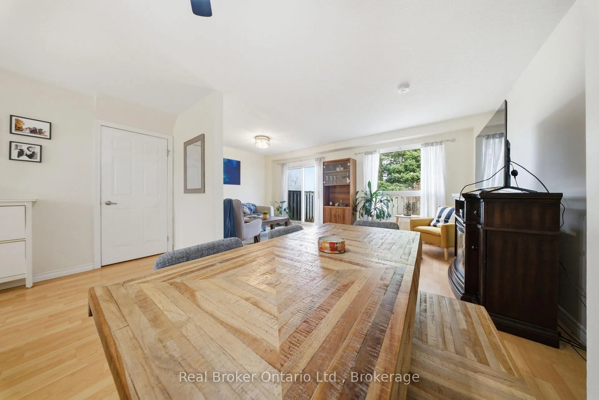 Photo 12 of Unit 41, 32 Mowat Boulevard, Kitchener, Meinzinger — HOMEH