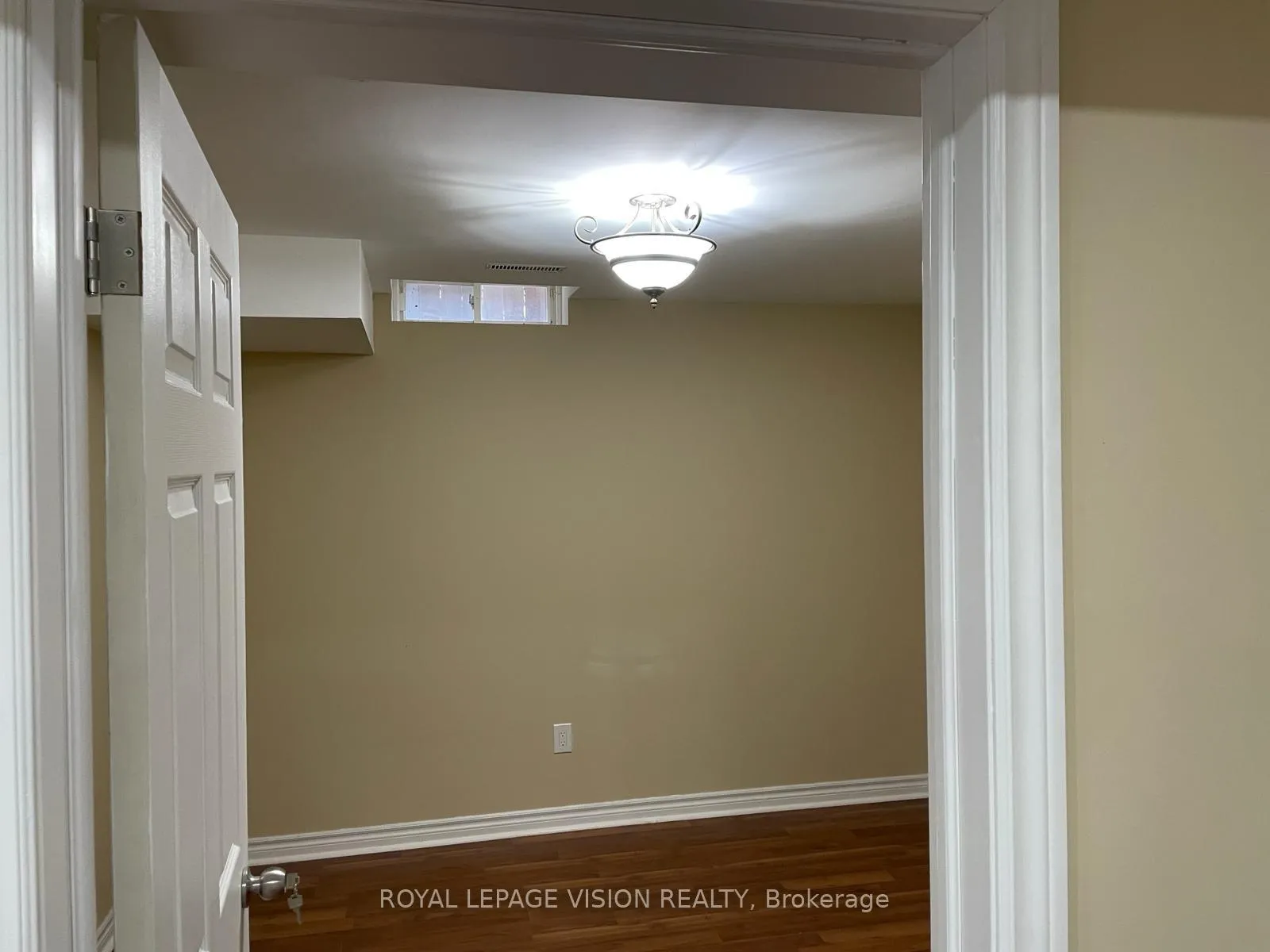 Photo 4 of Unit BSMT, 193 Britannia Avenue E, Oshawa, Windfields — HOMEH
