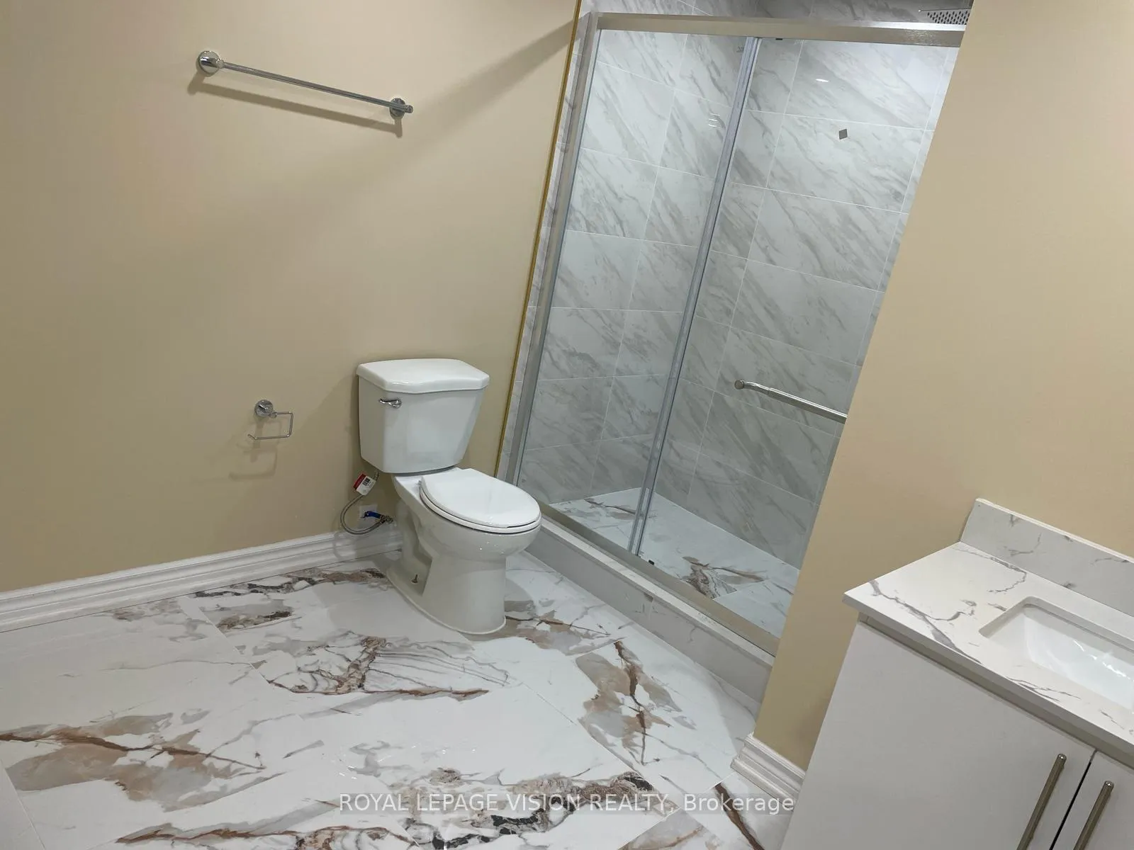 Photo 7 of Unit BSMT, 193 Britannia Avenue E, Oshawa, Windfields — HOMEH
