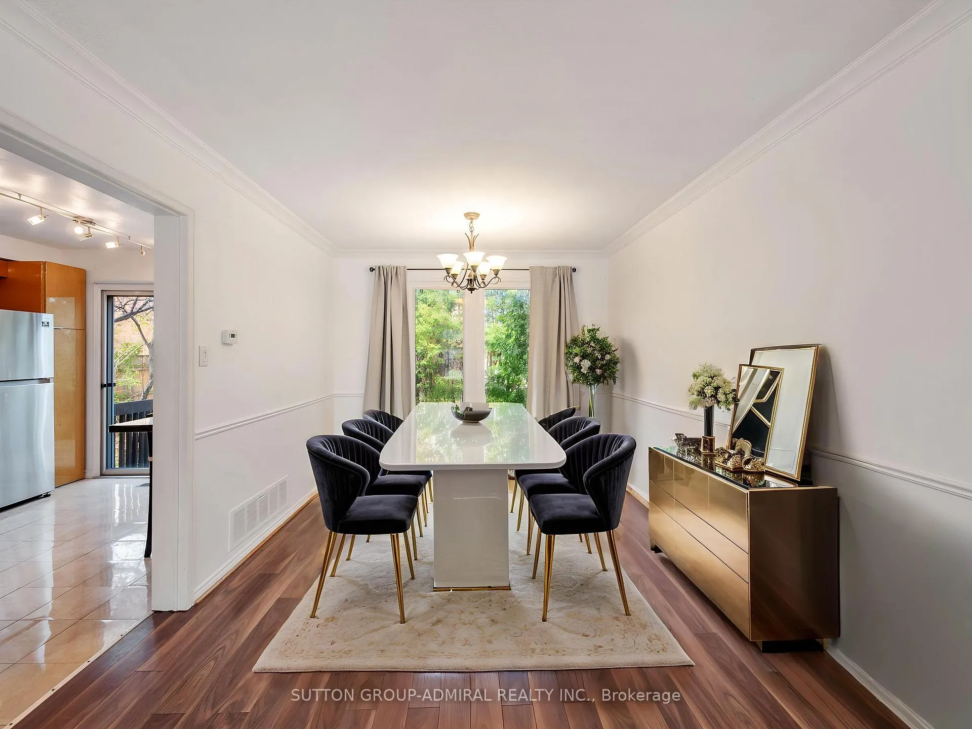 Photo 8 of 348 Brownridge Drive, Vaughan, Brownridge — HOMEH
