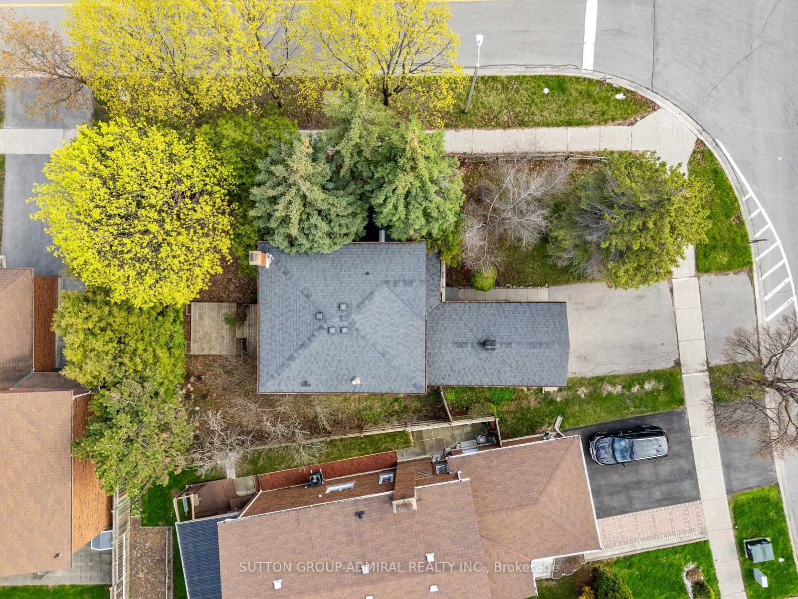 Photo 40 of 348 Brownridge Drive, Vaughan, Brownridge — HOMEH
