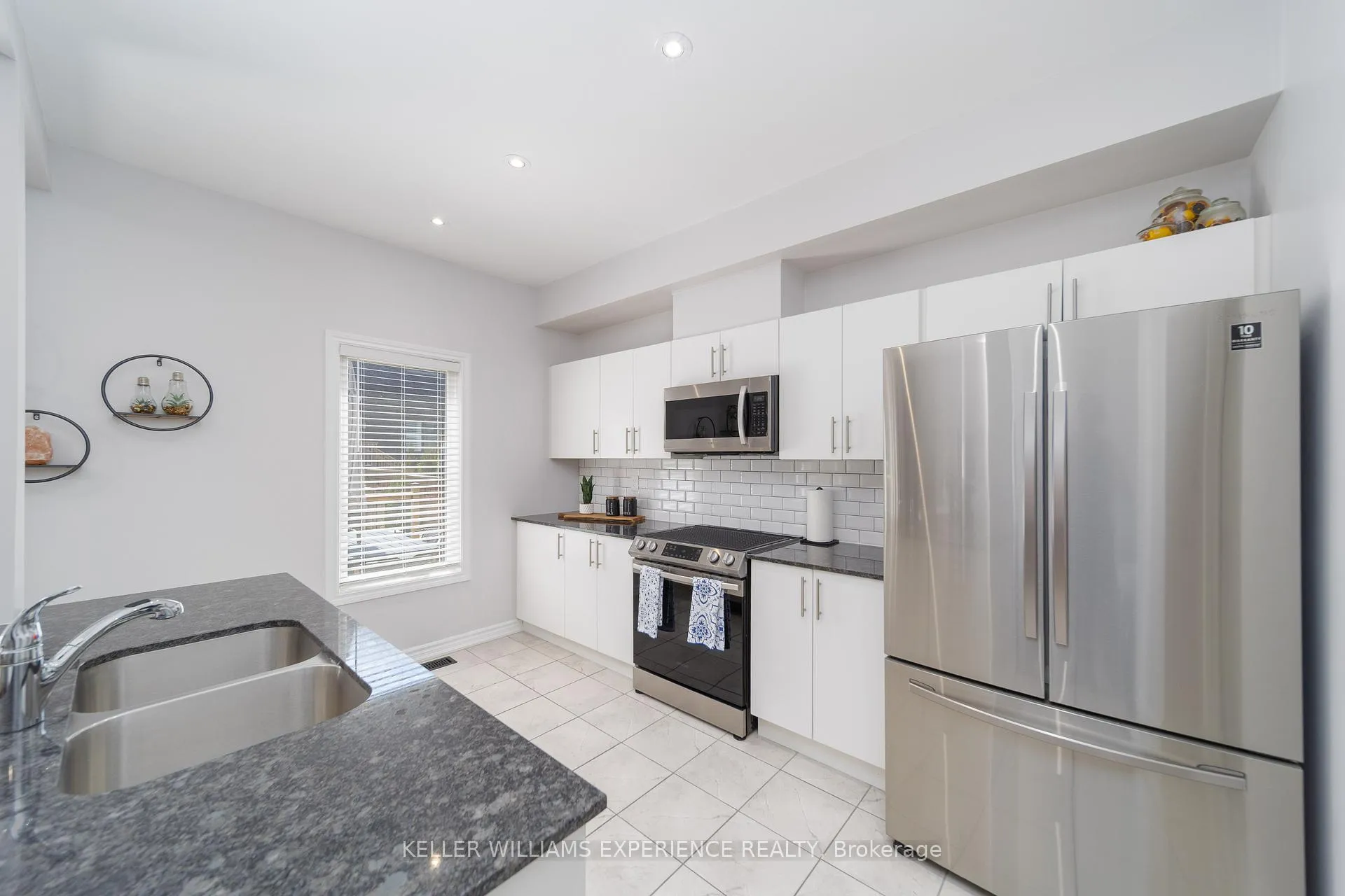 Photo 11 of 52 Mabern Street, Barrie, Rural Barrie Southwest — HOMEH