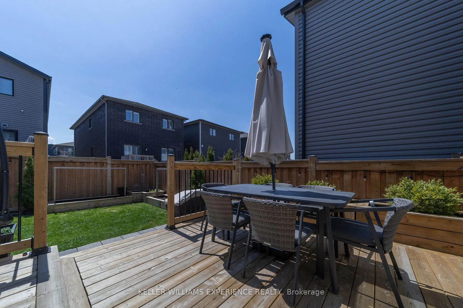 Photo 27 of 52 Mabern Street, Barrie, Rural Barrie Southwest — HOMEH
