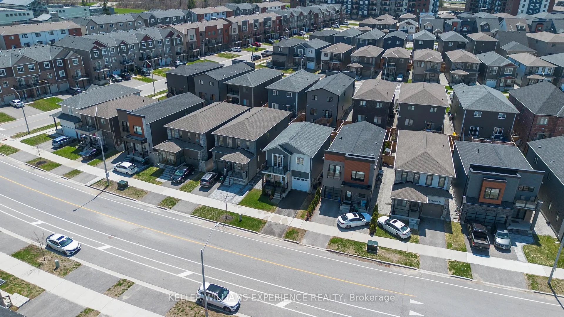 Photo 32 of 52 Mabern Street, Barrie, Rural Barrie Southwest — HOMEH