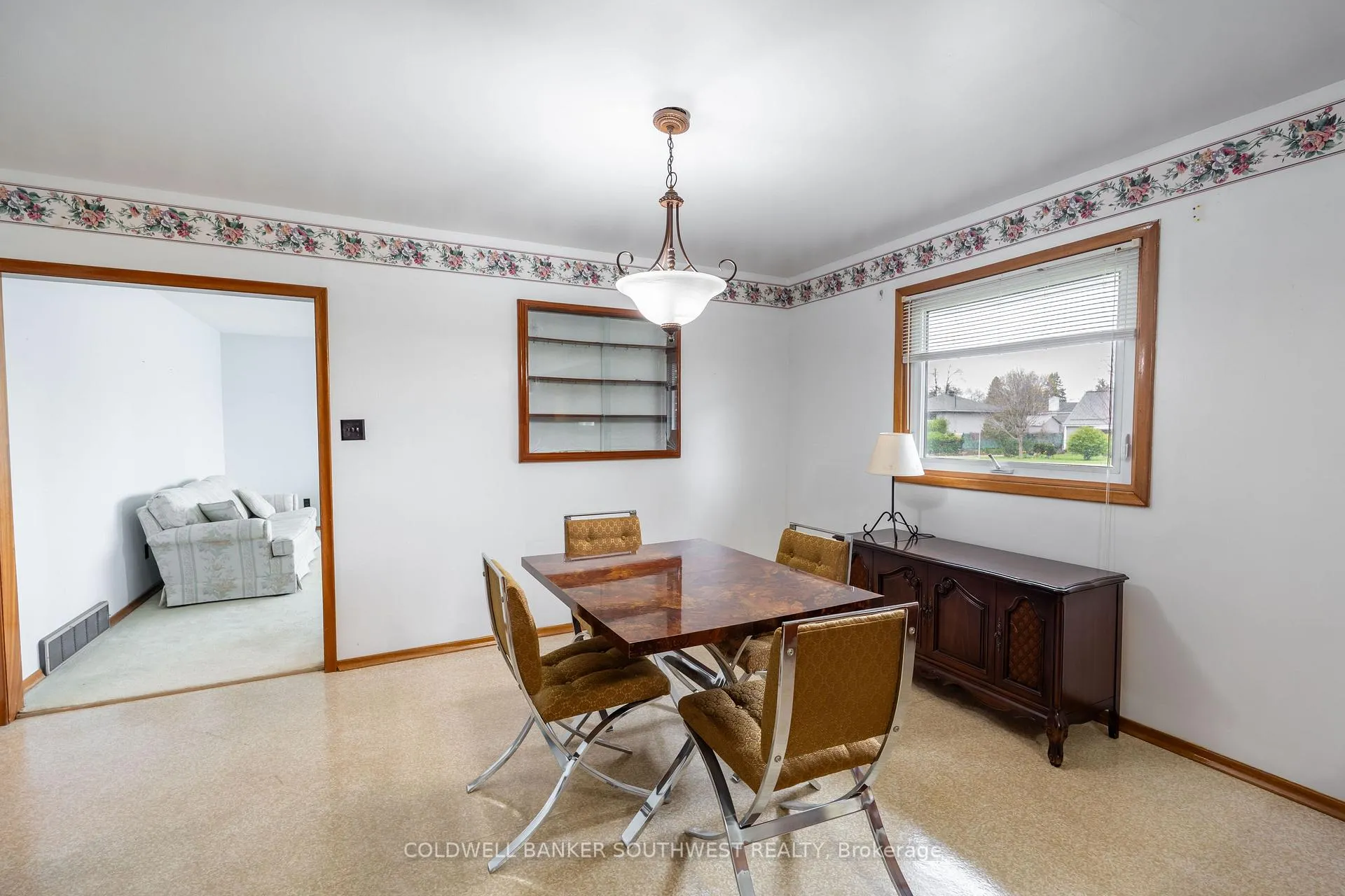 Photo 10 of 1003 Michigan Avenue, Sarnia — HOMEH