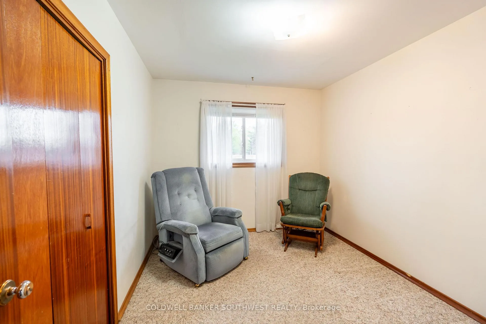 Photo 17 of 1003 Michigan Avenue, Sarnia — HOMEH