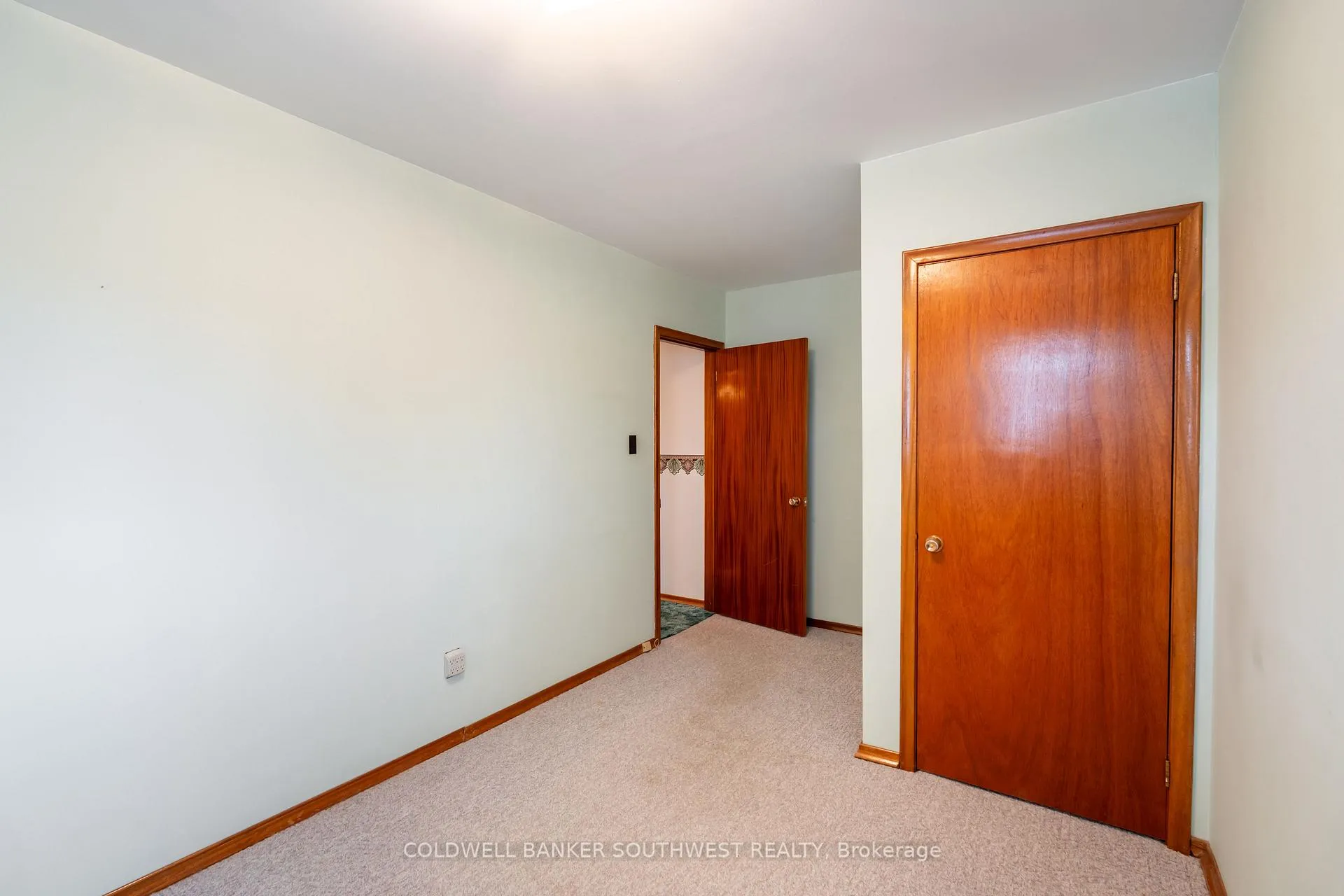 Photo 19 of 1003 Michigan Avenue, Sarnia — HOMEH