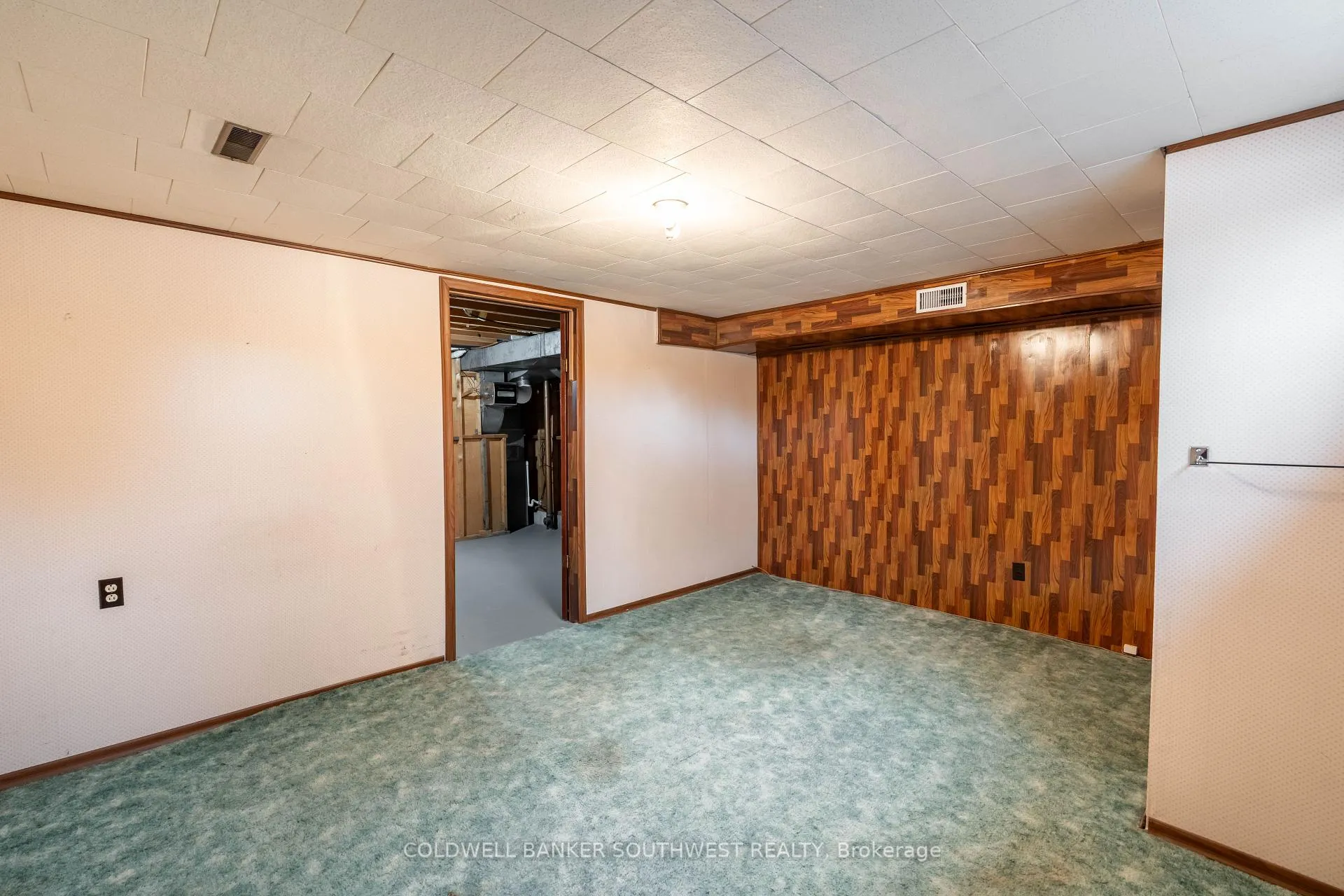 Photo 28 of 1003 Michigan Avenue, Sarnia — HOMEH